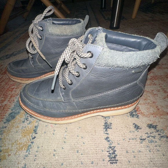 Clarks Shoes - Gore-Tex Clarks Navy Leather Ankle Boots
